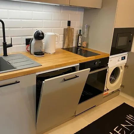 Modern 2-bedroom With Terrace & Free Parking * Parnu